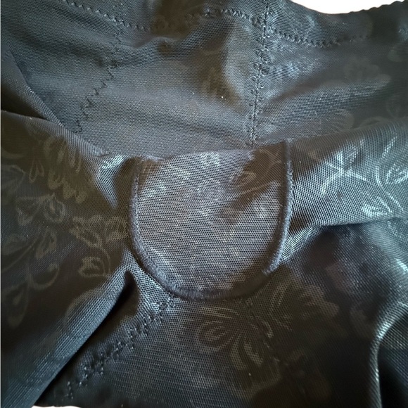 Underwater Size XL Shaper Mid-thigh Black - Picture 4 of 11